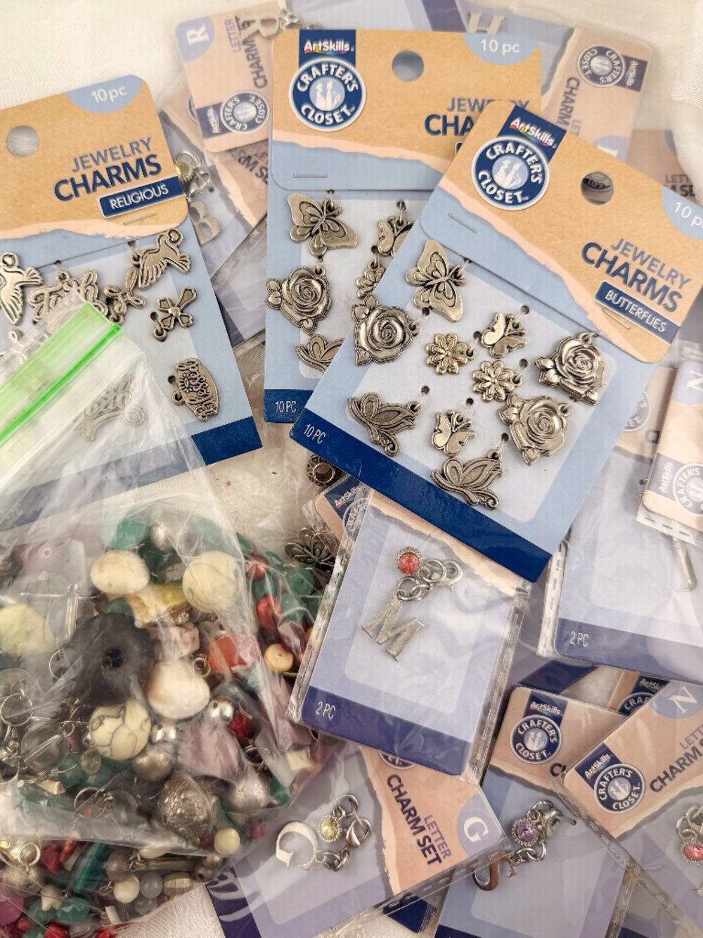 Bulk Jewelry Crafting Lot ArtSkills Charms & Misc. Beads 1lb 2oz